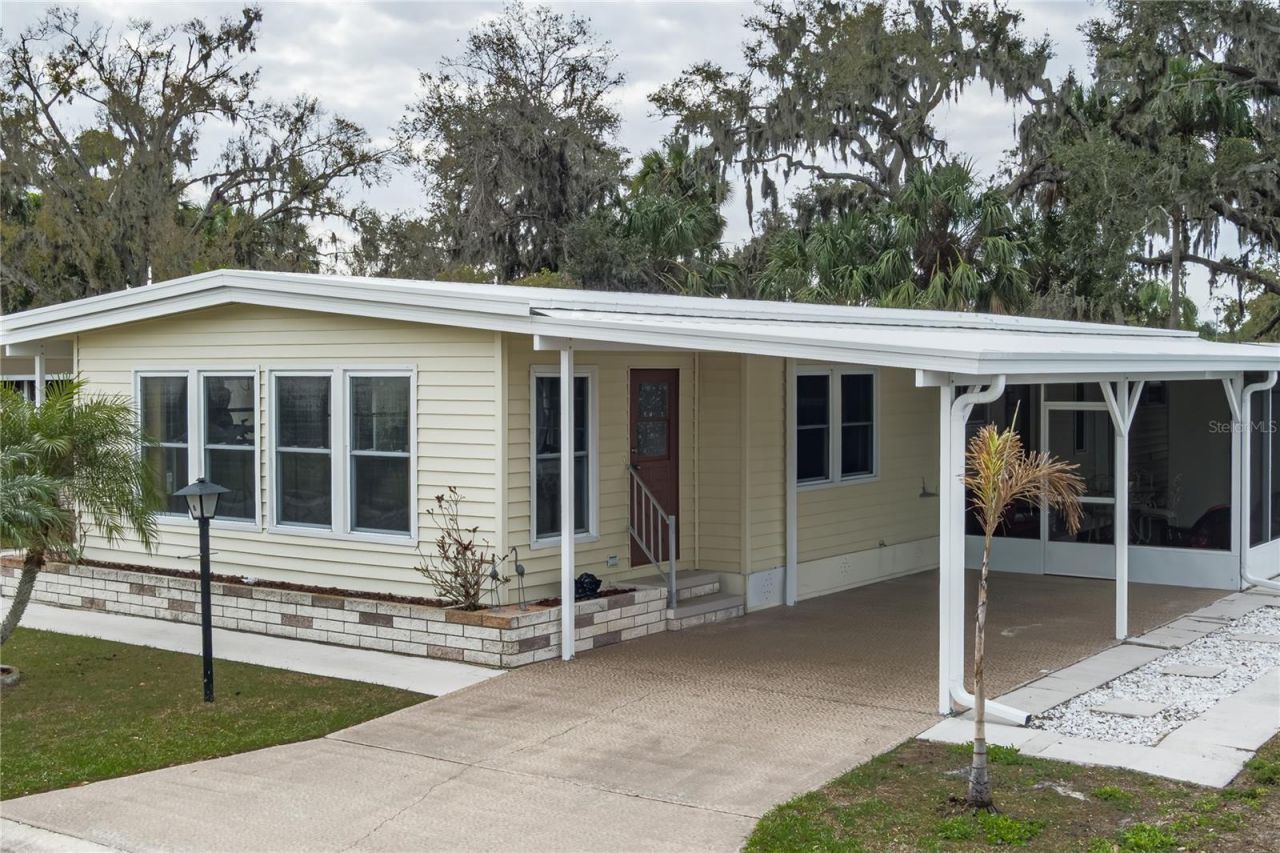 6710 36th Avenue E, Unit 8, Palmetto, FL 34221 Photo