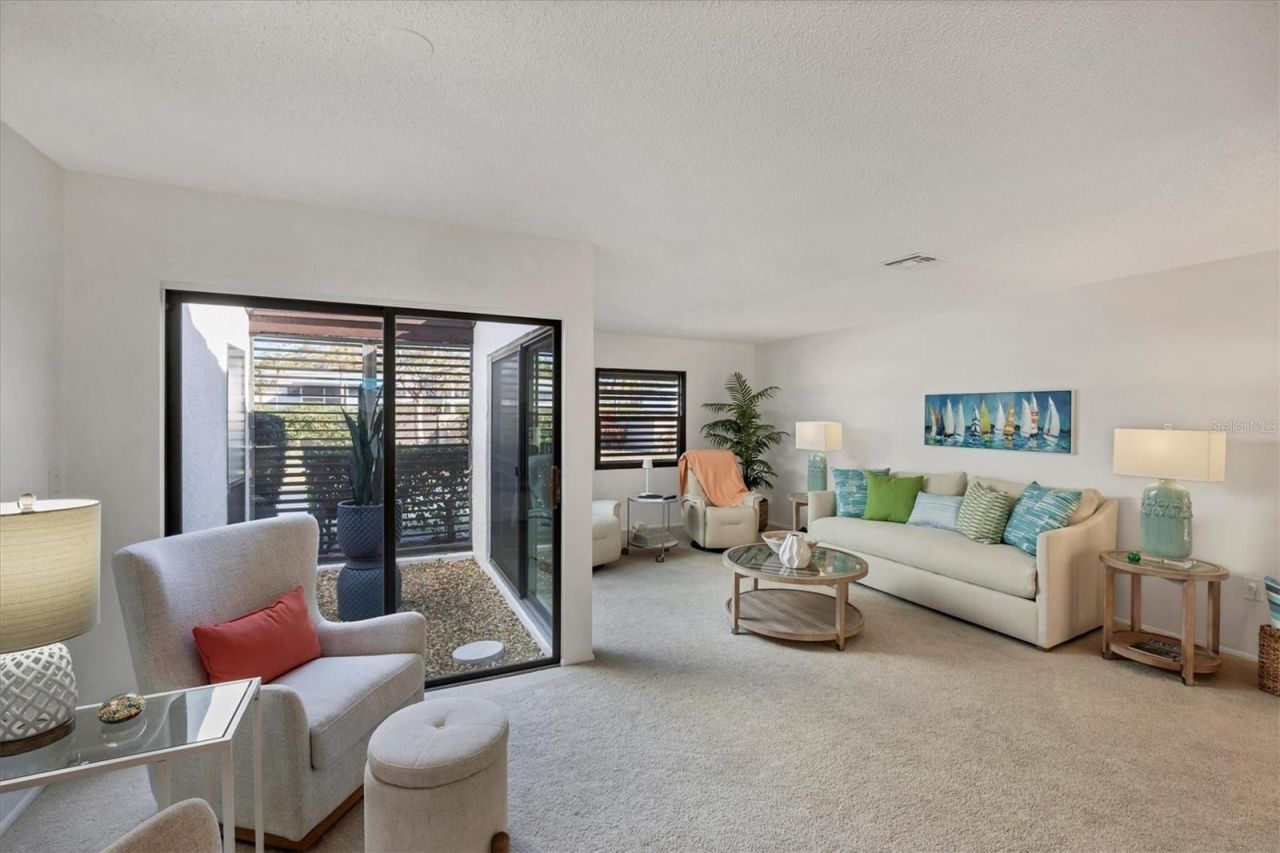 3919 Glen Oaks Manor Drive , Sarasota, FL 34232 Photo