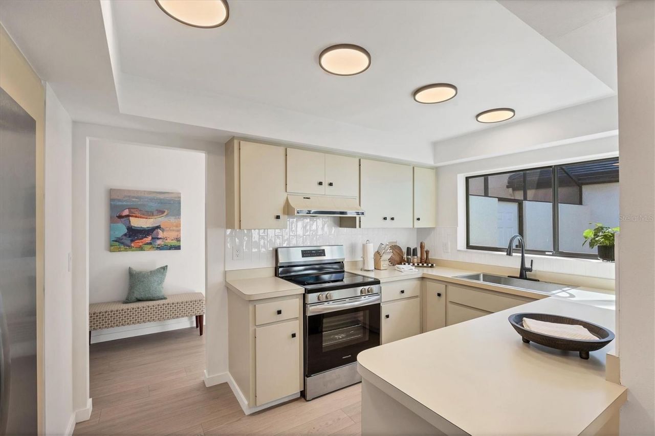 3919 Glen Oaks Manor Drive , Sarasota, FL 34232 Photo