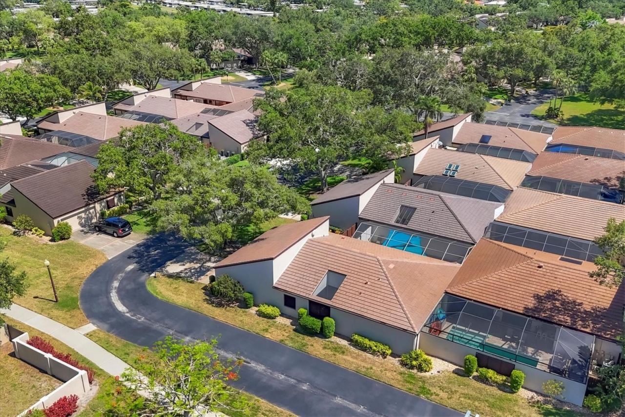 3919 Glen Oaks Manor Drive , Sarasota, FL 34232 Photo