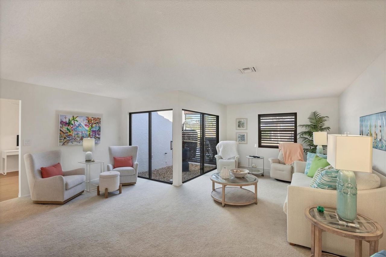 3919 Glen Oaks Manor Drive , Sarasota, FL 34232 Photo