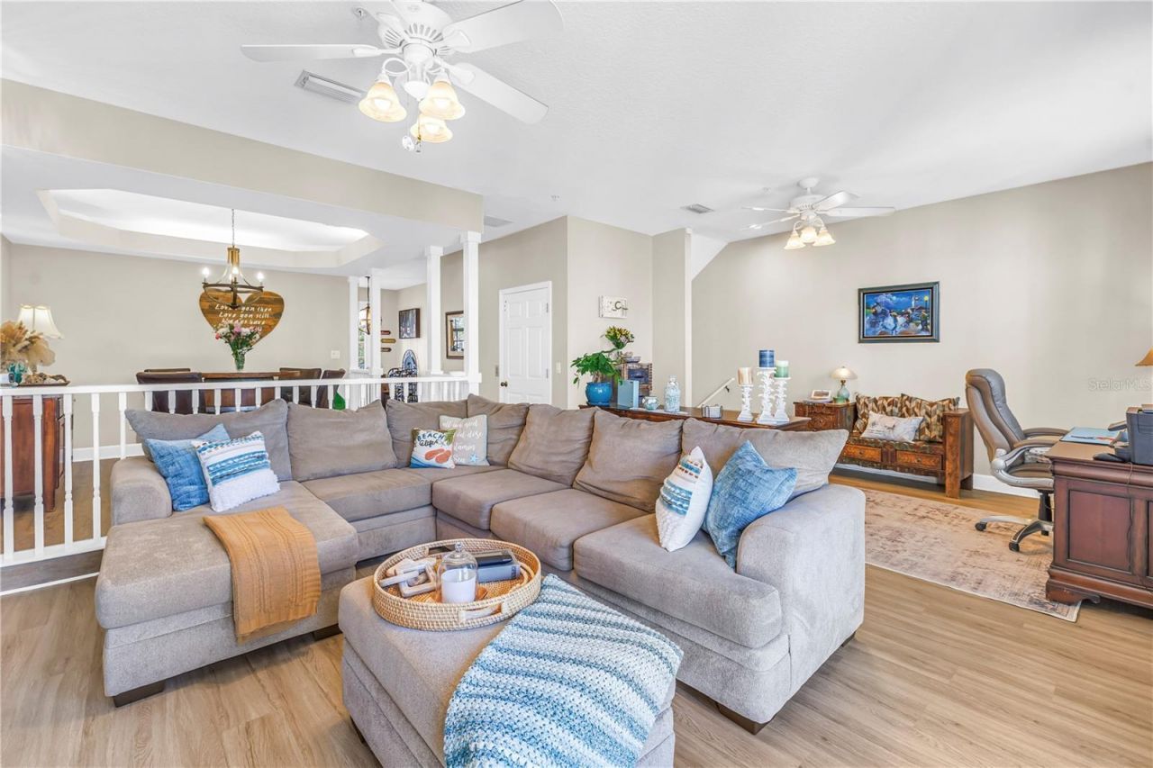 103 Bath Club Concourse, North Redington Beach, FL 33708 Photo