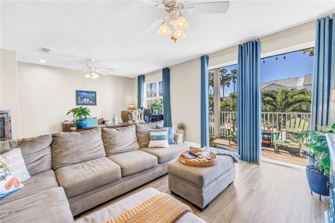 103 Bath Club Concourse, North Redington Beach, FL 33708 Photo