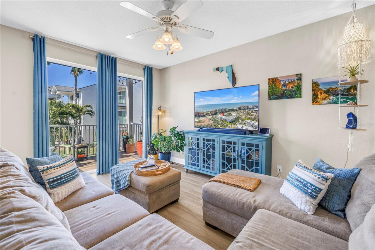 103 Bath Club Concourse, North Redington Beach, FL 33708 Photo