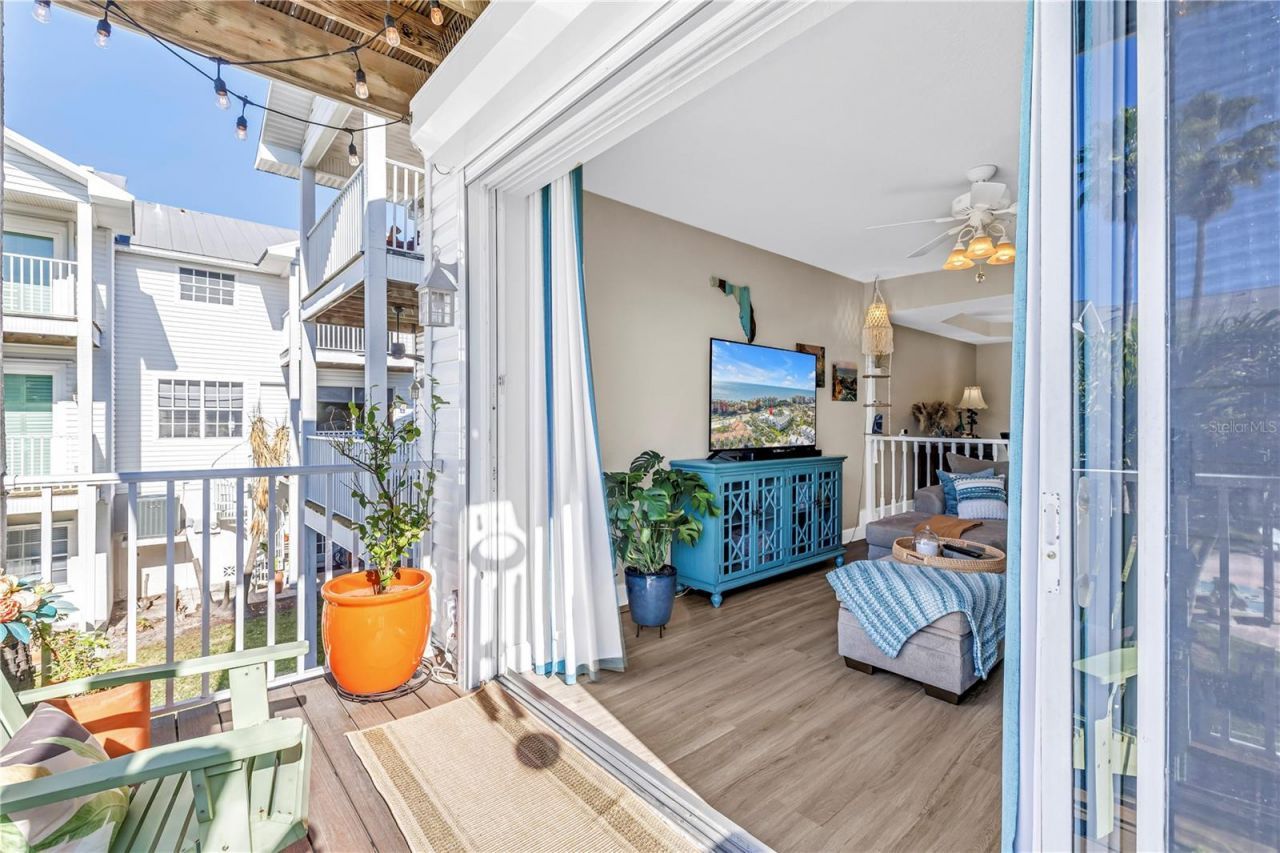 103 Bath Club Concourse, North Redington Beach, FL 33708 Photo