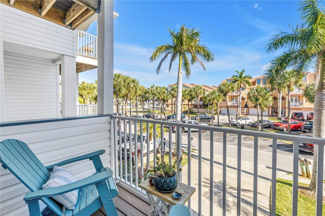 103 Bath Club Concourse, North Redington Beach, FL 33708 Photo