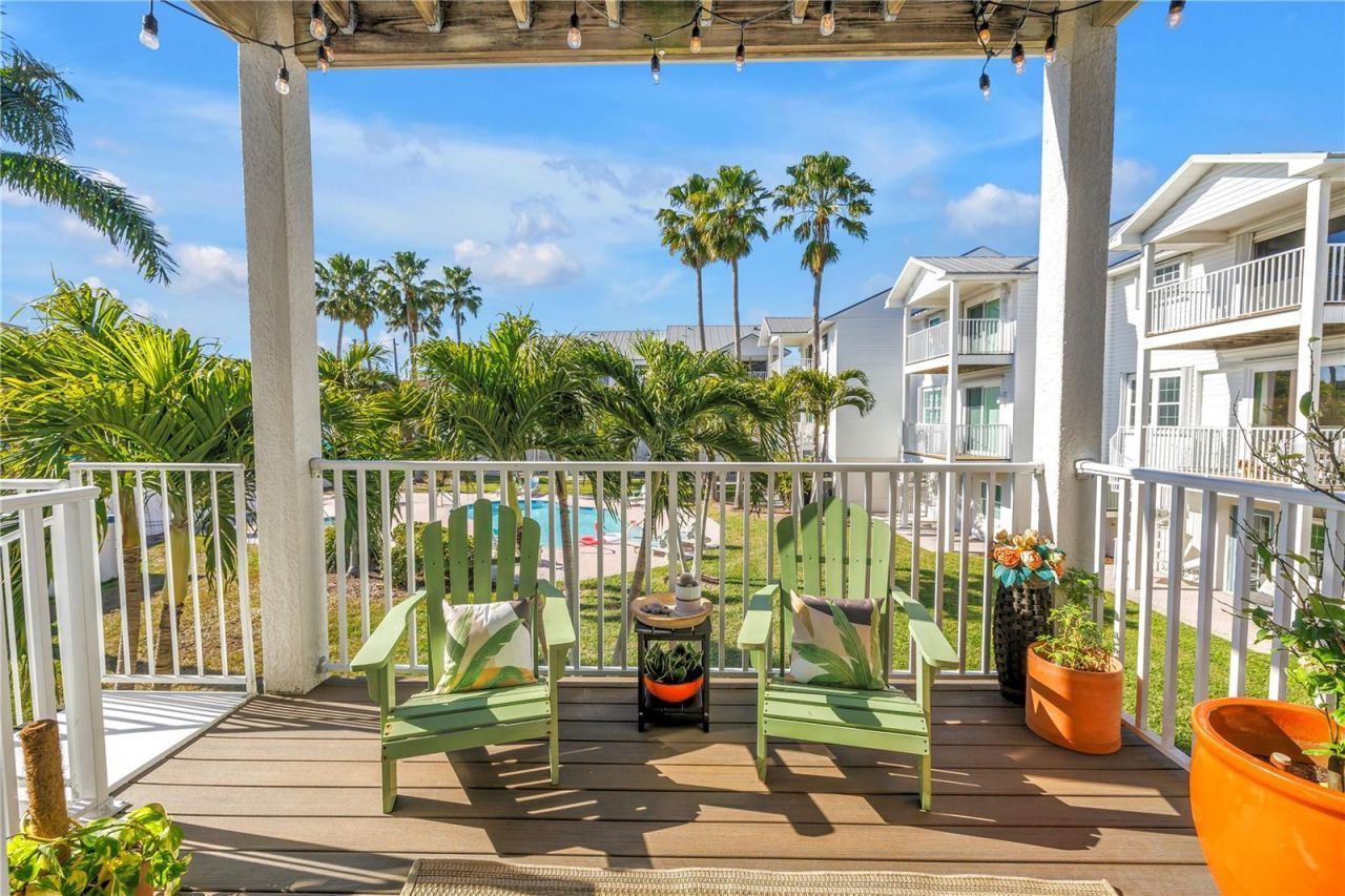 103 Bath Club Concourse, North Redington Beach, FL 33708 Photo