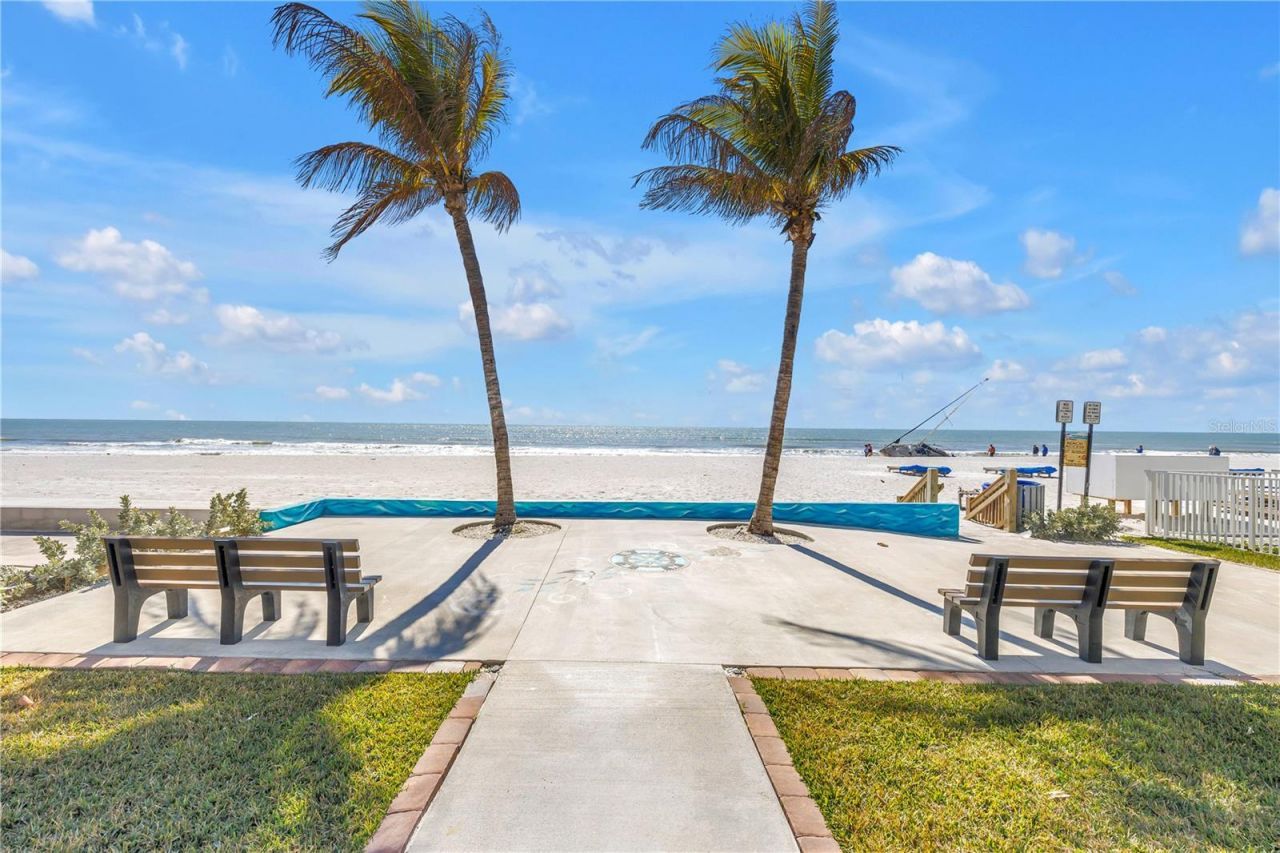 103 Bath Club Concourse, North Redington Beach, FL 33708 Photo