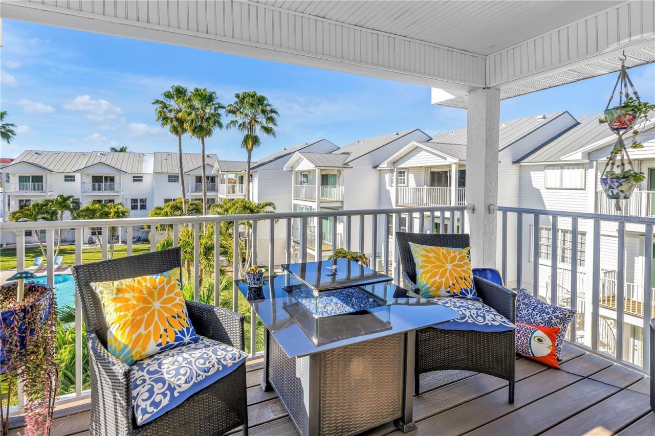 103 Bath Club Concourse, North Redington Beach, FL 33708 Photo