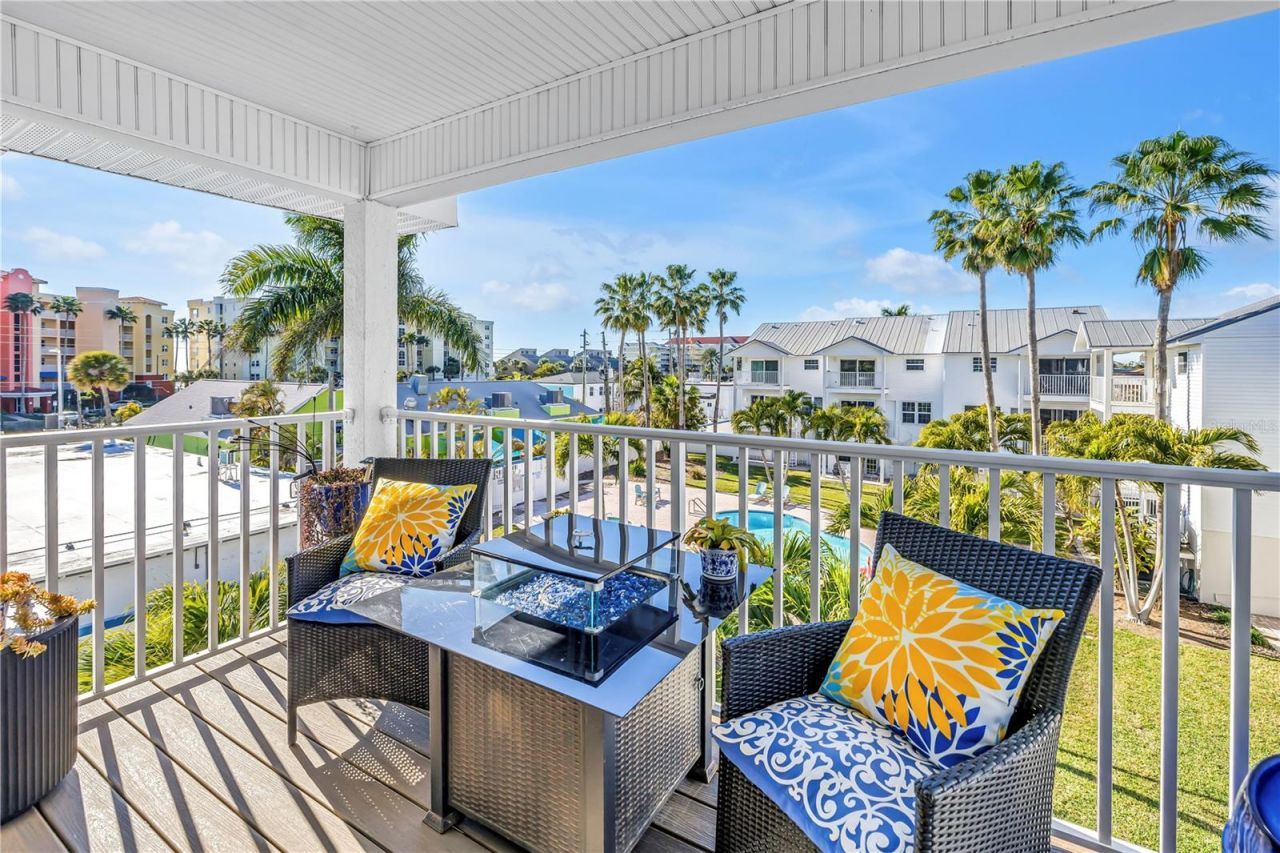 103 Bath Club Concourse, North Redington Beach, FL 33708 Photo