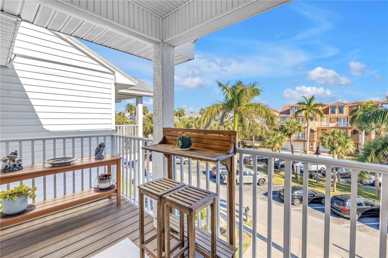 103 Bath Club Concourse, North Redington Beach, FL 33708 Photo