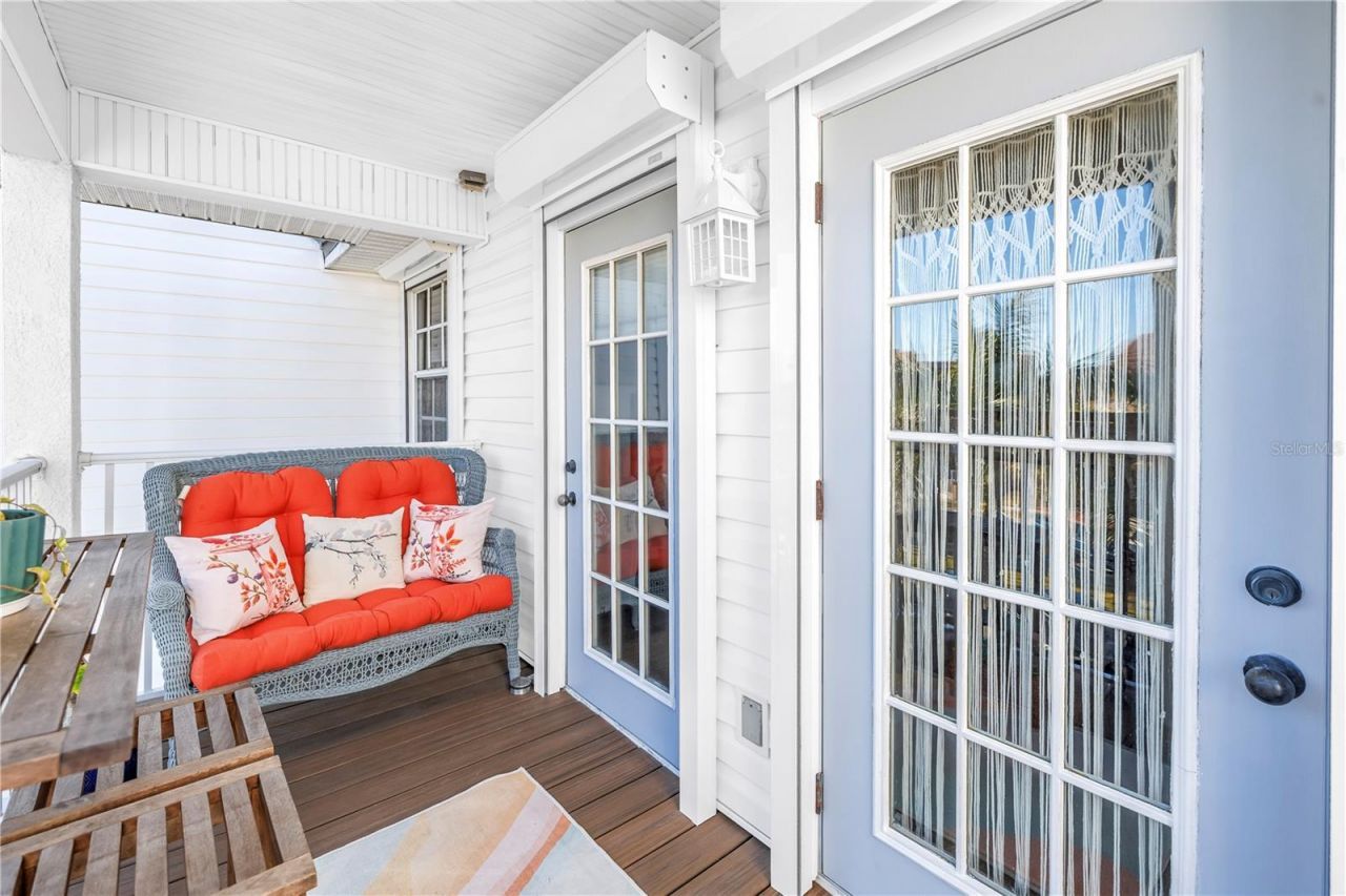 103 Bath Club Concourse, North Redington Beach, FL 33708 Photo