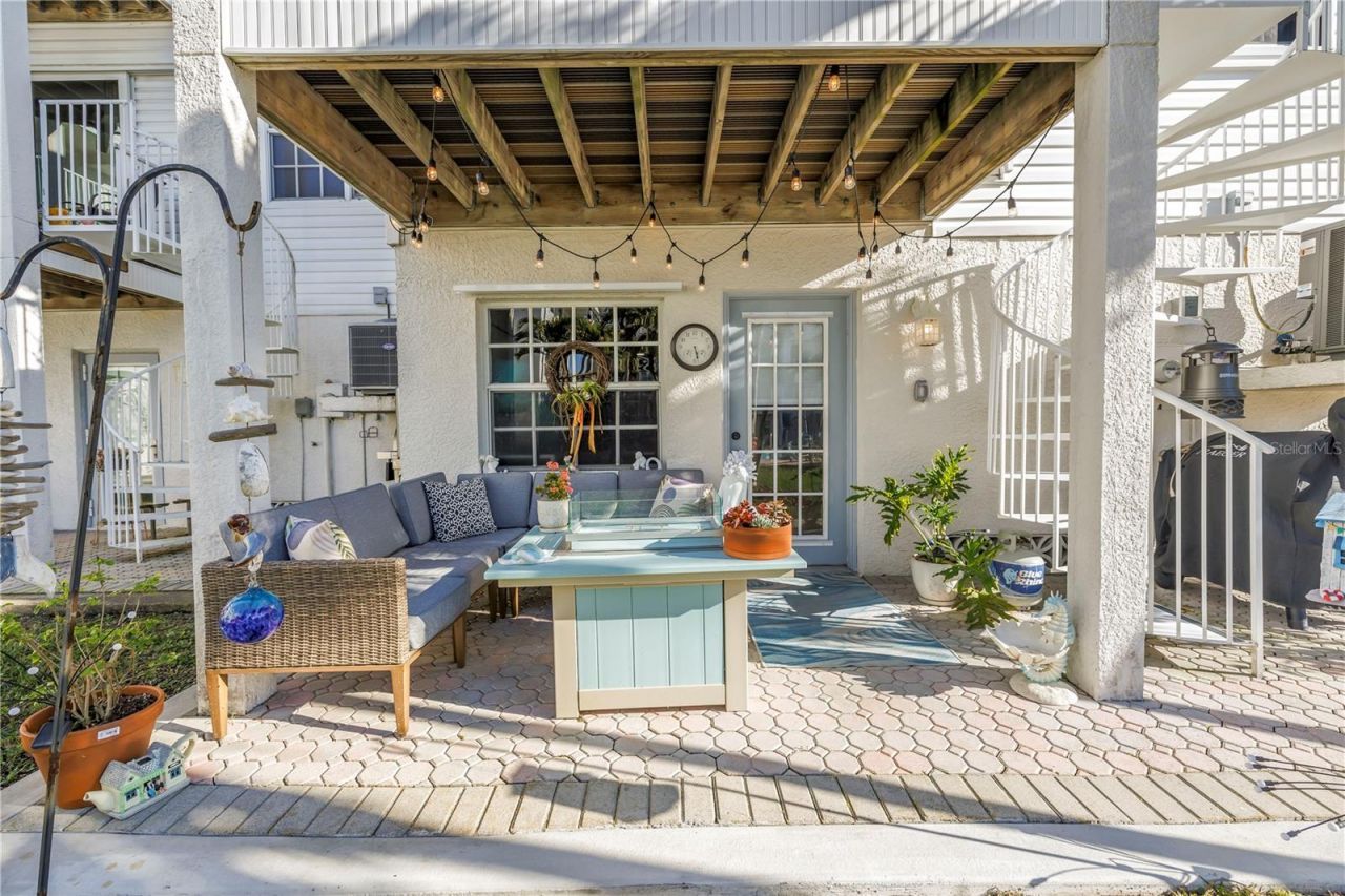 103 Bath Club Concourse, North Redington Beach, FL 33708 Photo