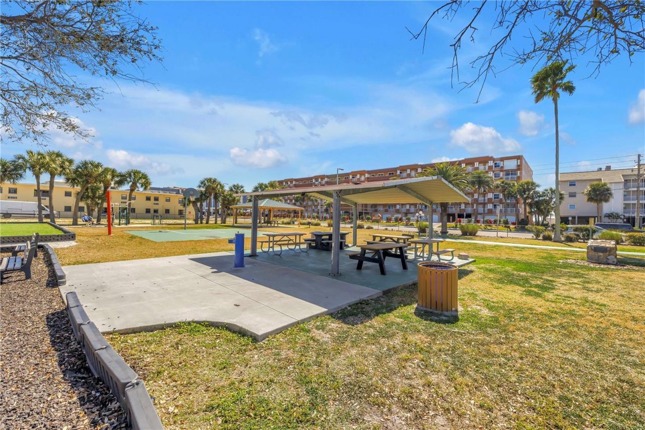 103 Bath Club Concourse, North Redington Beach, FL 33708 Photo