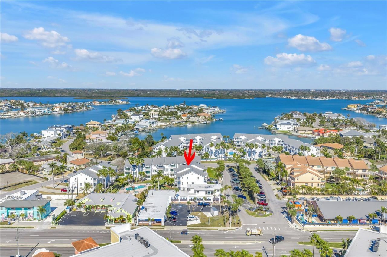 103 Bath Club Concourse, North Redington Beach, FL 33708 Photo