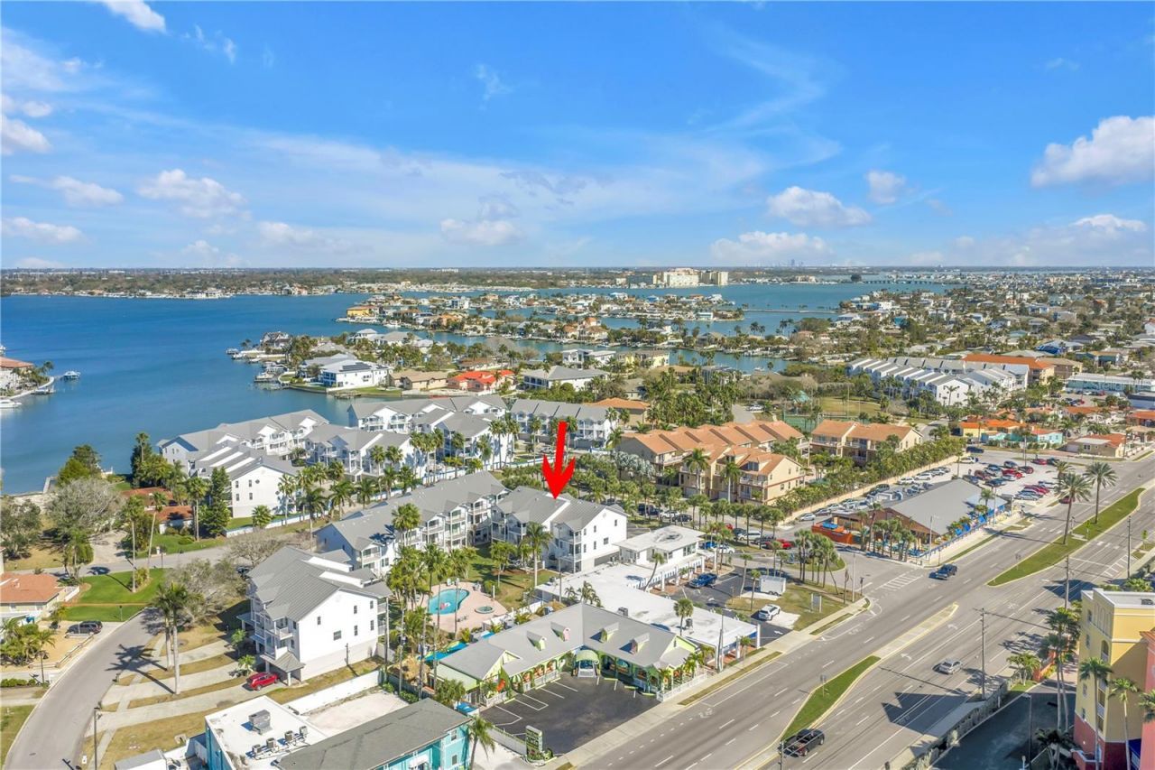 103 Bath Club Concourse, North Redington Beach, FL 33708 Photo