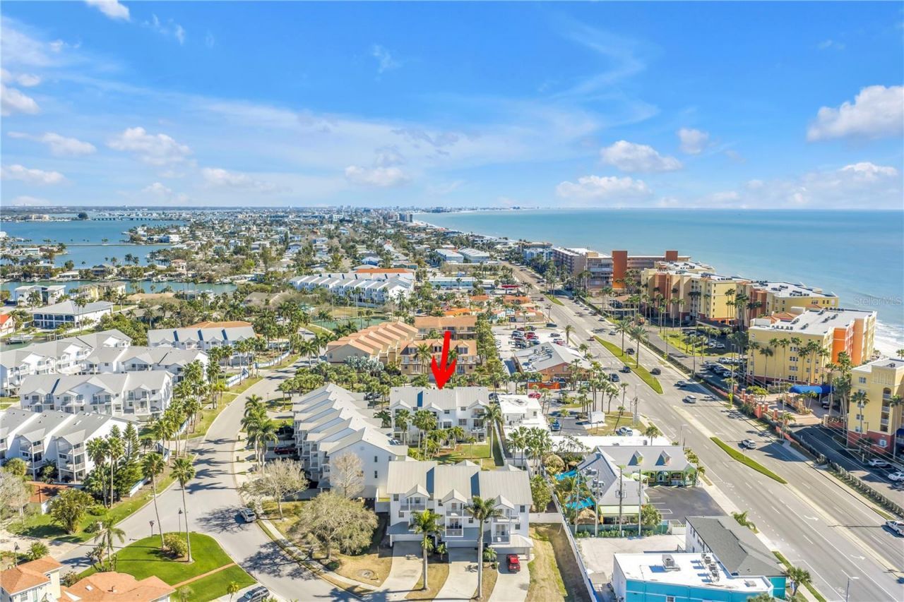 103 Bath Club Concourse, North Redington Beach, FL 33708 Photo