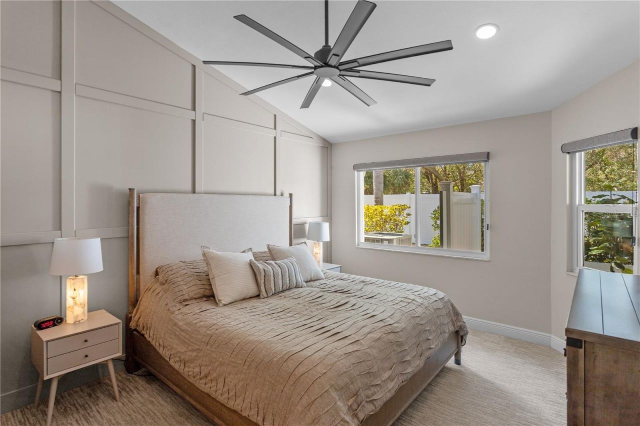 1974 Georgia Circle N, Clearwater, FL 33760 Photo