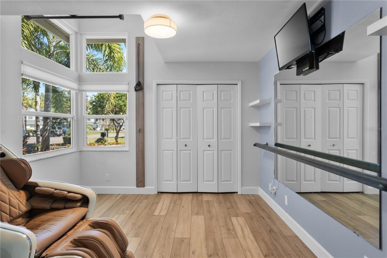 1974 Georgia Circle N, Clearwater, FL 33760 Photo