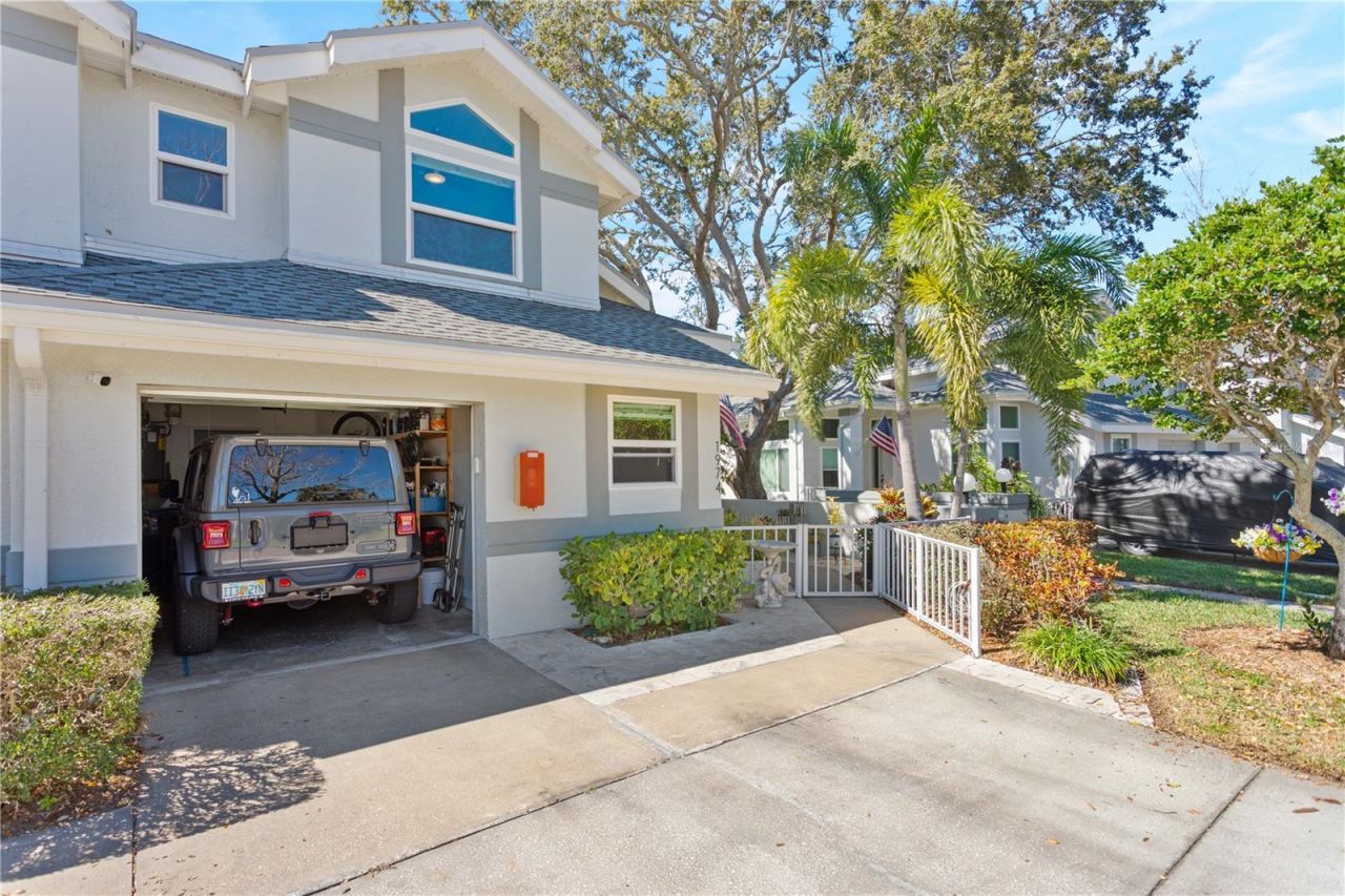1974 Georgia Circle N, Clearwater, FL 33760 Photo