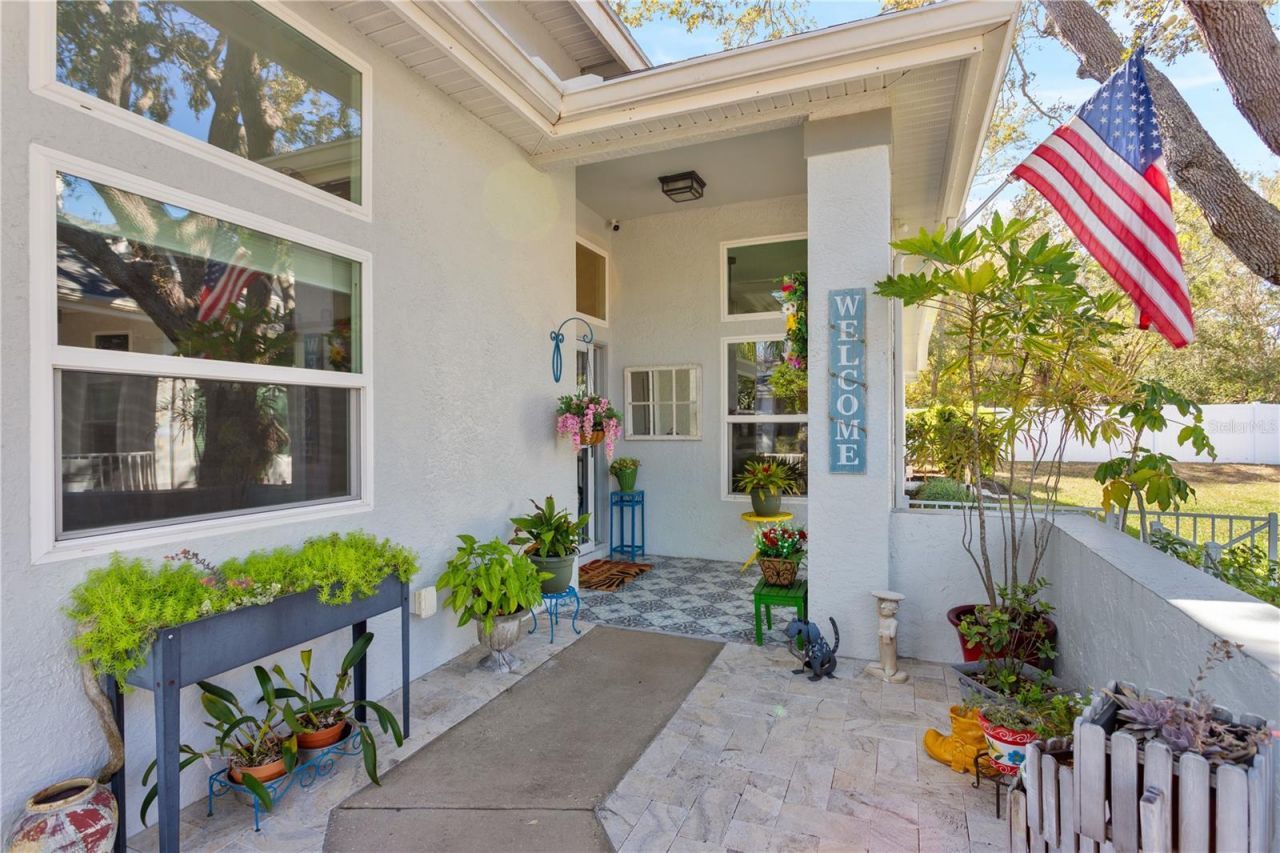 1974 Georgia Circle N, Clearwater, FL 33760 Photo