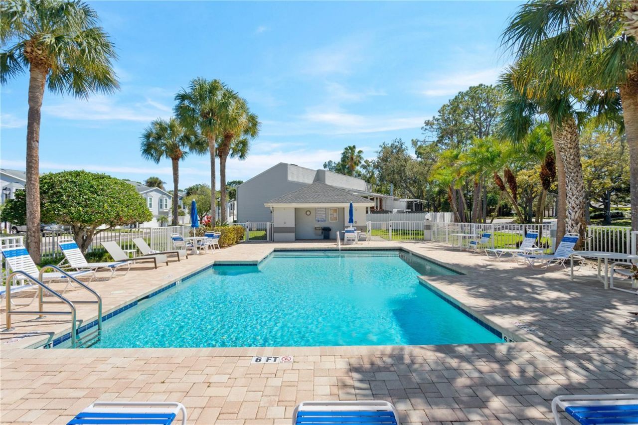 1974 Georgia Circle N, Clearwater, FL 33760 Photo