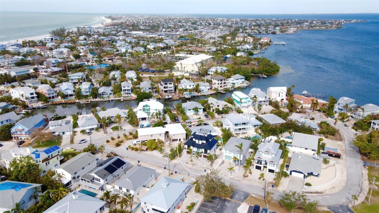 243 S Harbor Drive, Holmes Beach, FL 34217 Photo