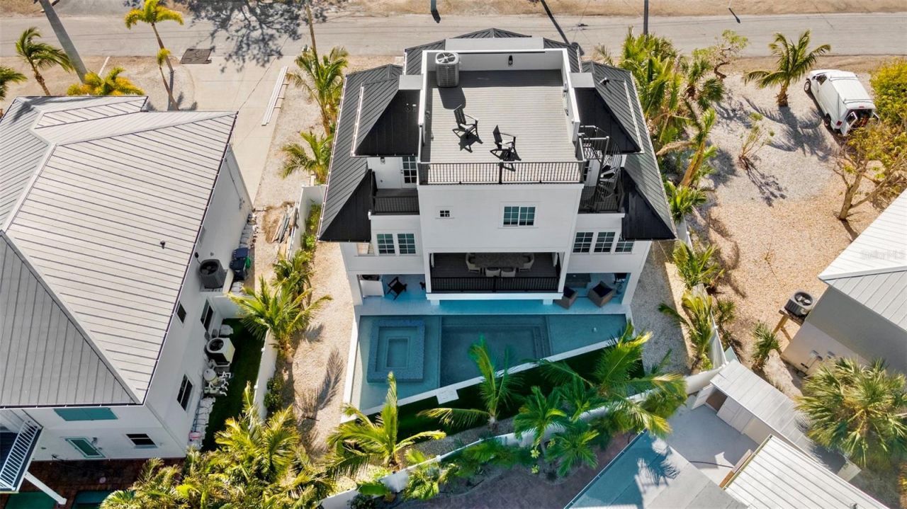 243 S Harbor Drive, Holmes Beach, FL 34217 Photo