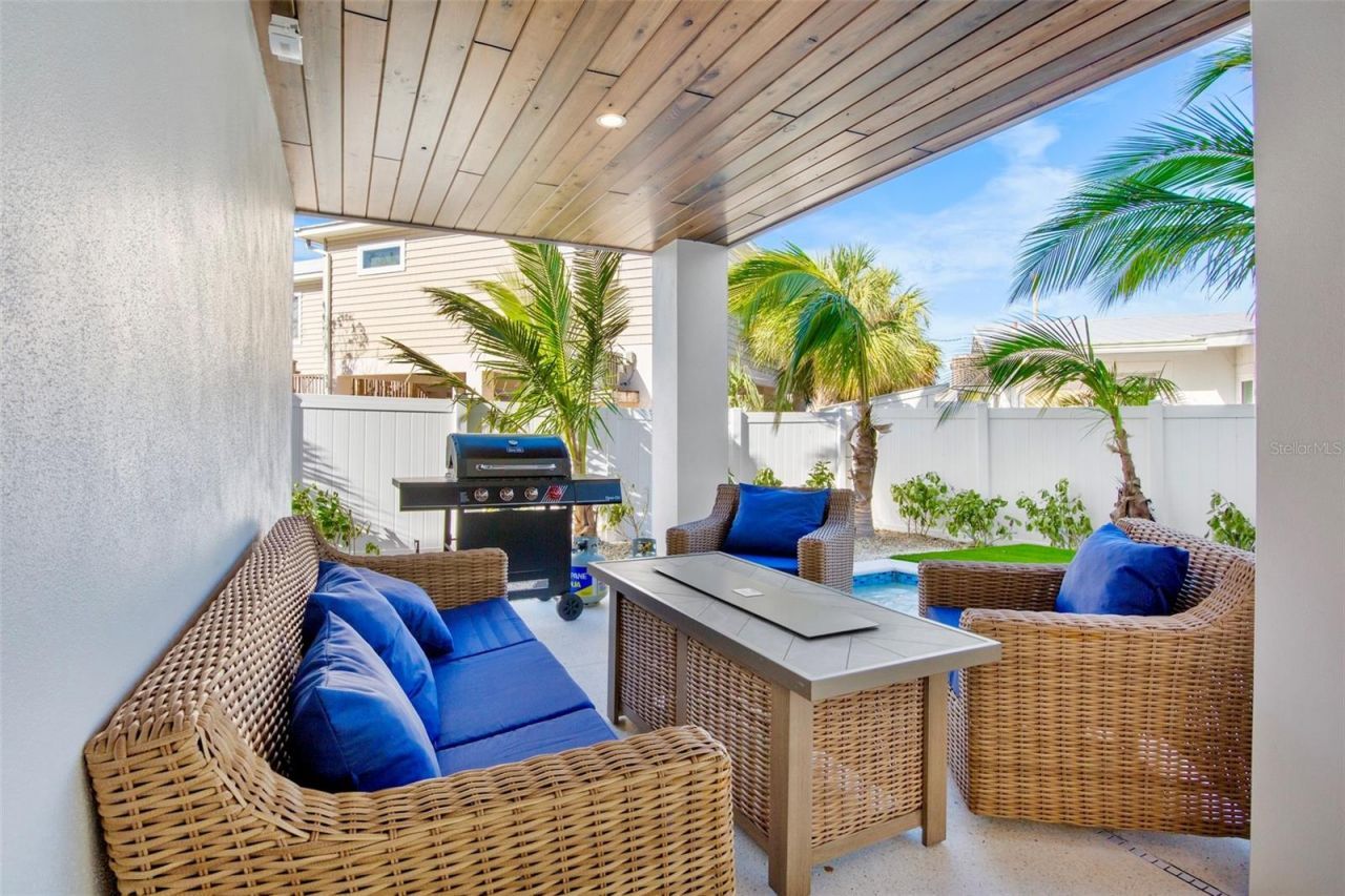 243 S Harbor Drive, Holmes Beach, FL 34217 Photo