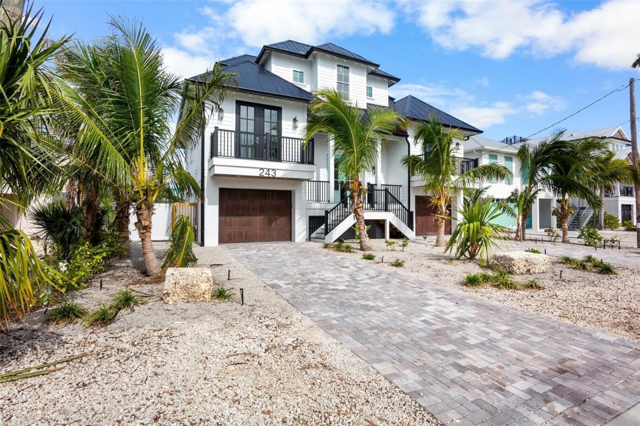 243 S Harbor Drive, Holmes Beach, FL 34217 Photo
