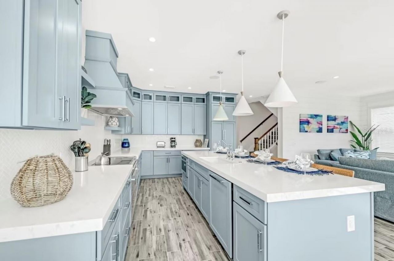 2403 Avenue C, Bradenton Beach, FL 34217 Photo