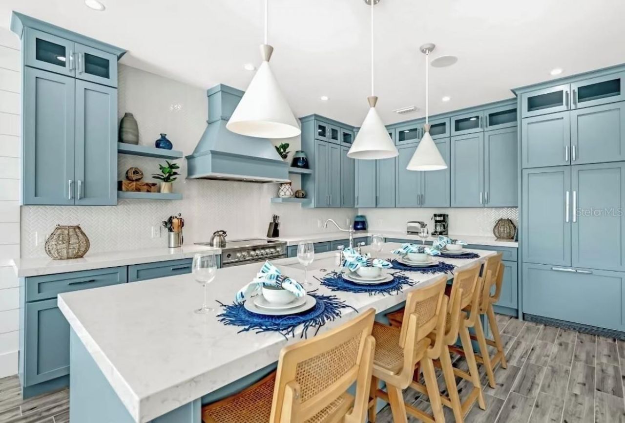 2403 Avenue C, Bradenton Beach, FL 34217 Photo