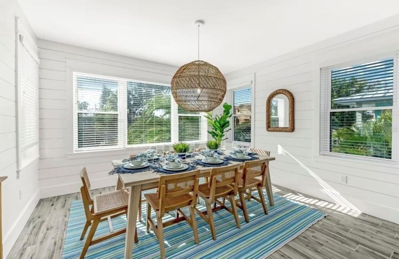 2403 Avenue C, Bradenton Beach, FL 34217 Photo