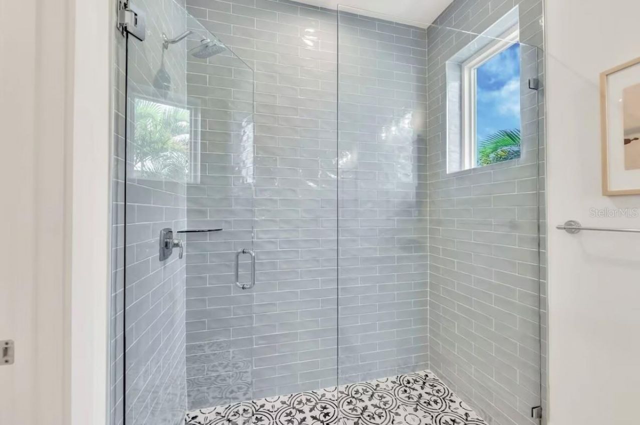 2403 Avenue C, Bradenton Beach, FL 34217 Photo