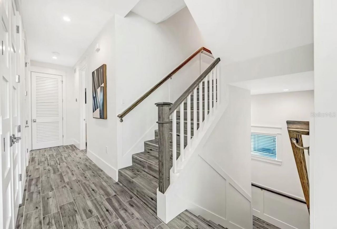 2403 Avenue C, Bradenton Beach, FL 34217 Photo