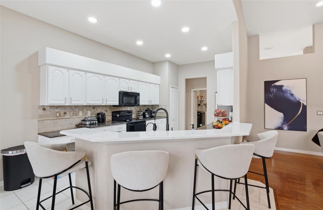 7215 Coachlight Street, Sarasota, FL 34243 Photo