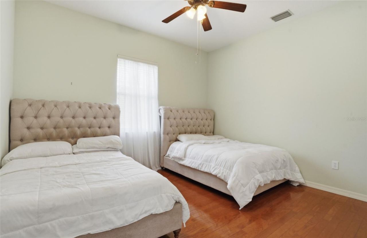 7215 Coachlight Street, Sarasota, FL 34243 Photo