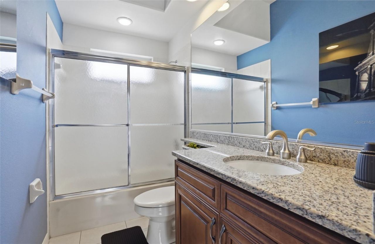 7215 Coachlight Street, Sarasota, FL 34243 Photo