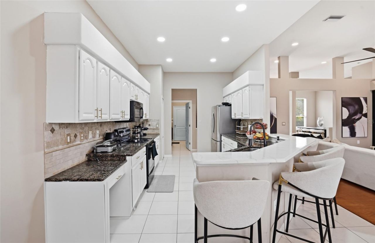 7215 Coachlight Street, Sarasota, FL 34243 Photo