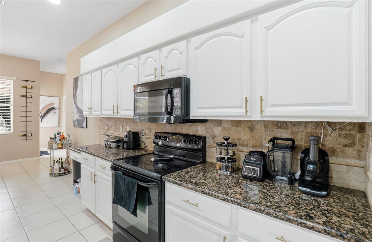 7215 Coachlight Street, Sarasota, FL 34243 Photo
