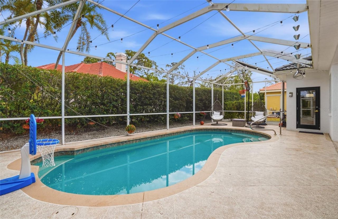 7215 Coachlight Street, Sarasota, FL 34243 Photo