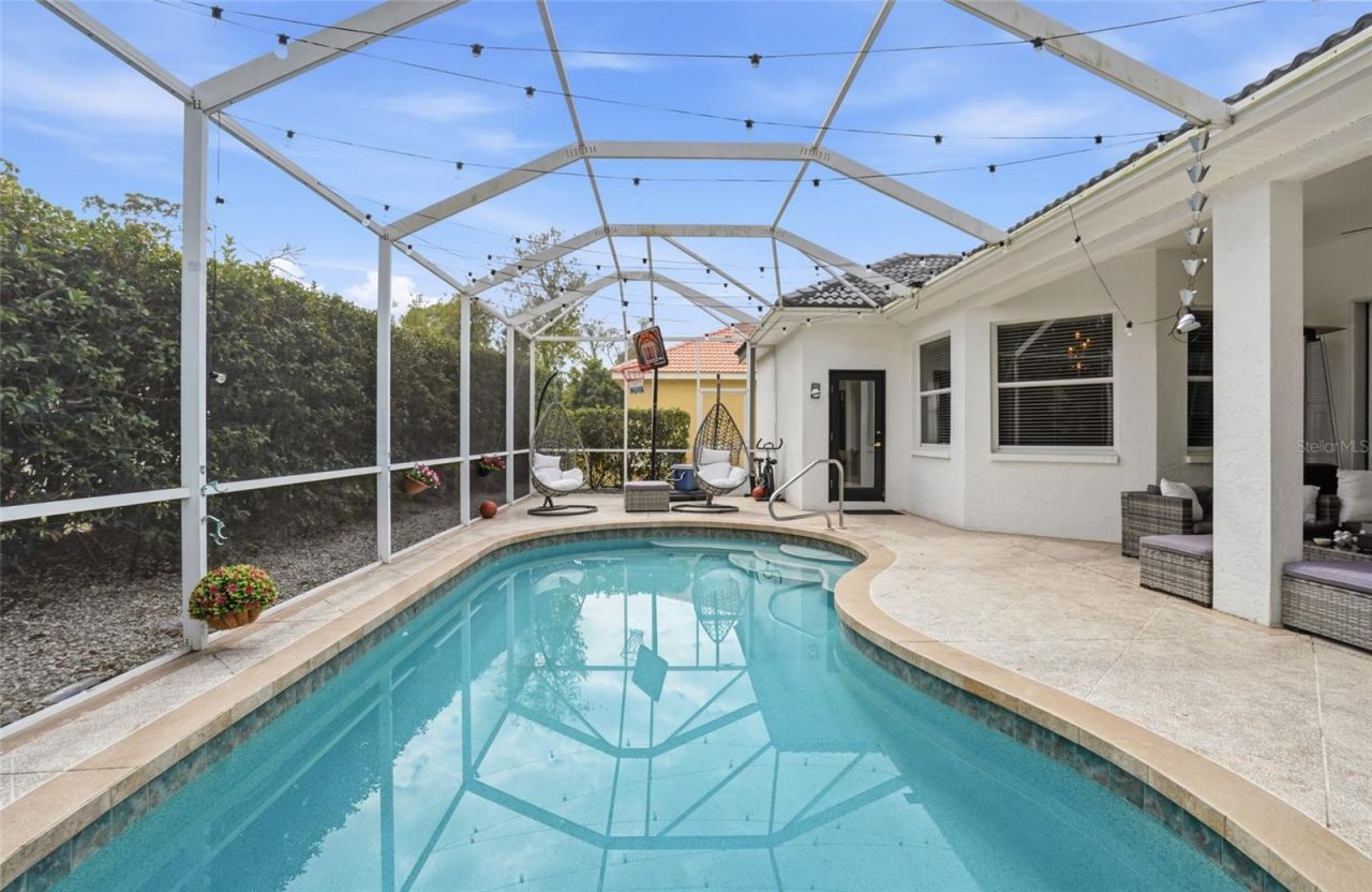 7215 Coachlight Street, Sarasota, FL 34243 Photo