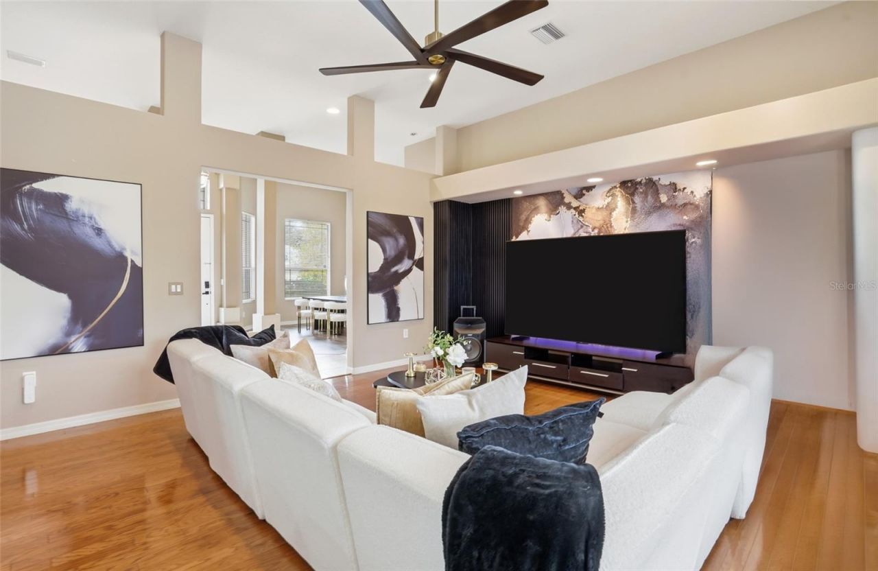 7215 Coachlight Street, Sarasota, FL 34243 Photo