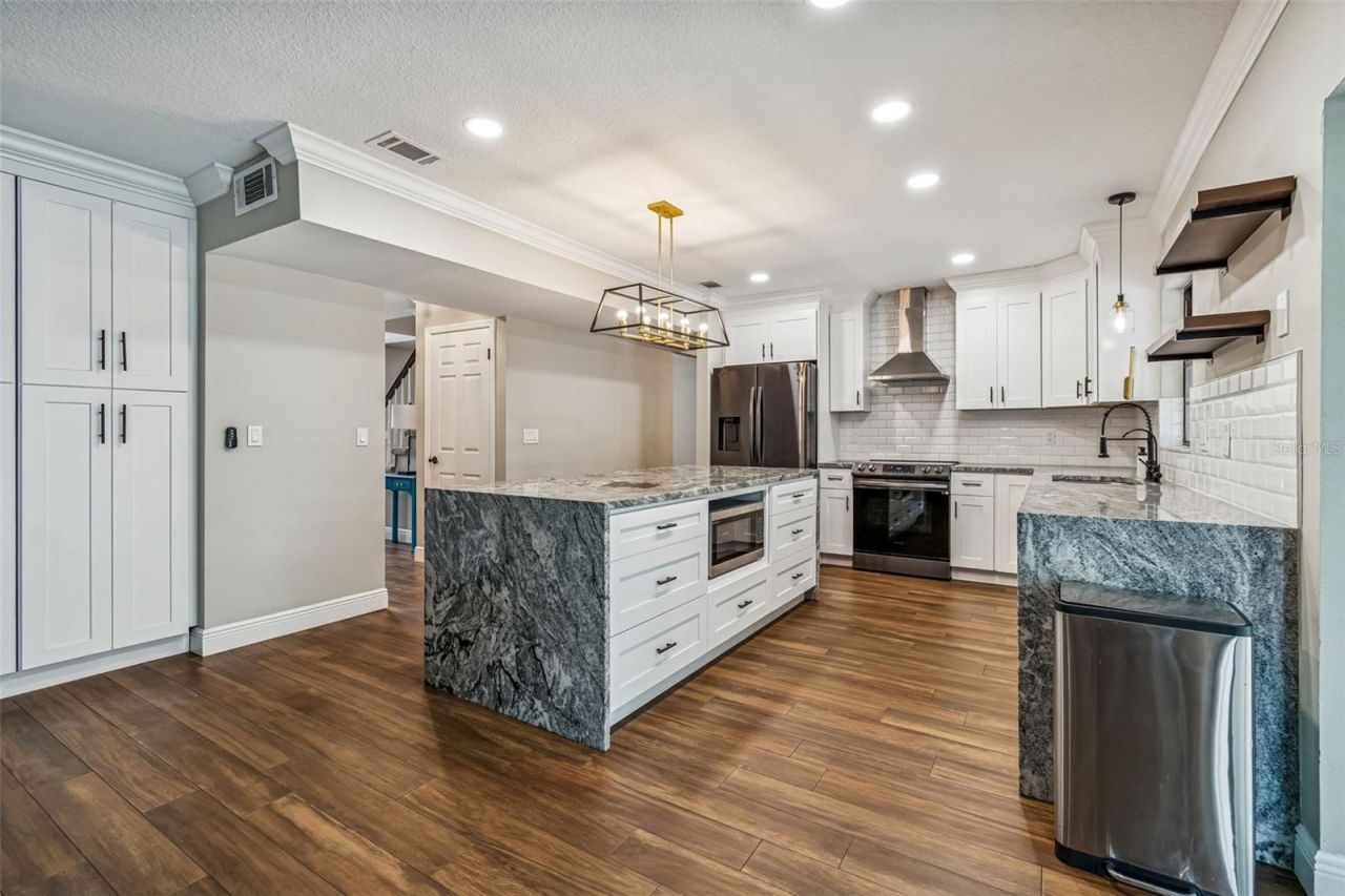 4323 Honey Vista Circle, Tampa, FL 33624 Photo