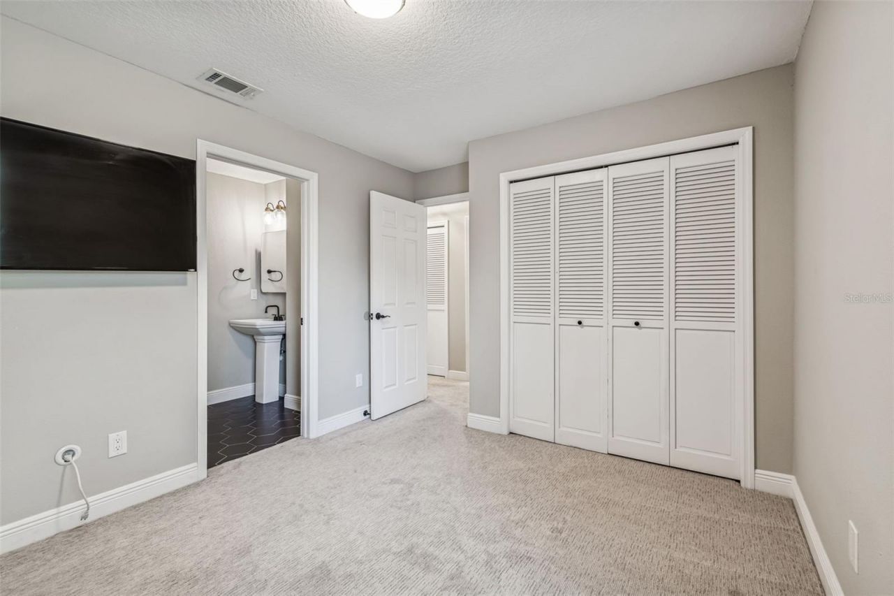 4323 Honey Vista Circle, Tampa, FL 33624 Photo