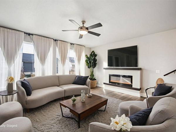 670 SE Booth Avenue, Waukee, IA 50263