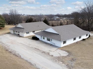 803 N 15th Terrace, Savannah, MO 64485