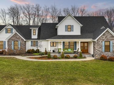 1346 Mundys Landing Road, Versailles, KY 40383