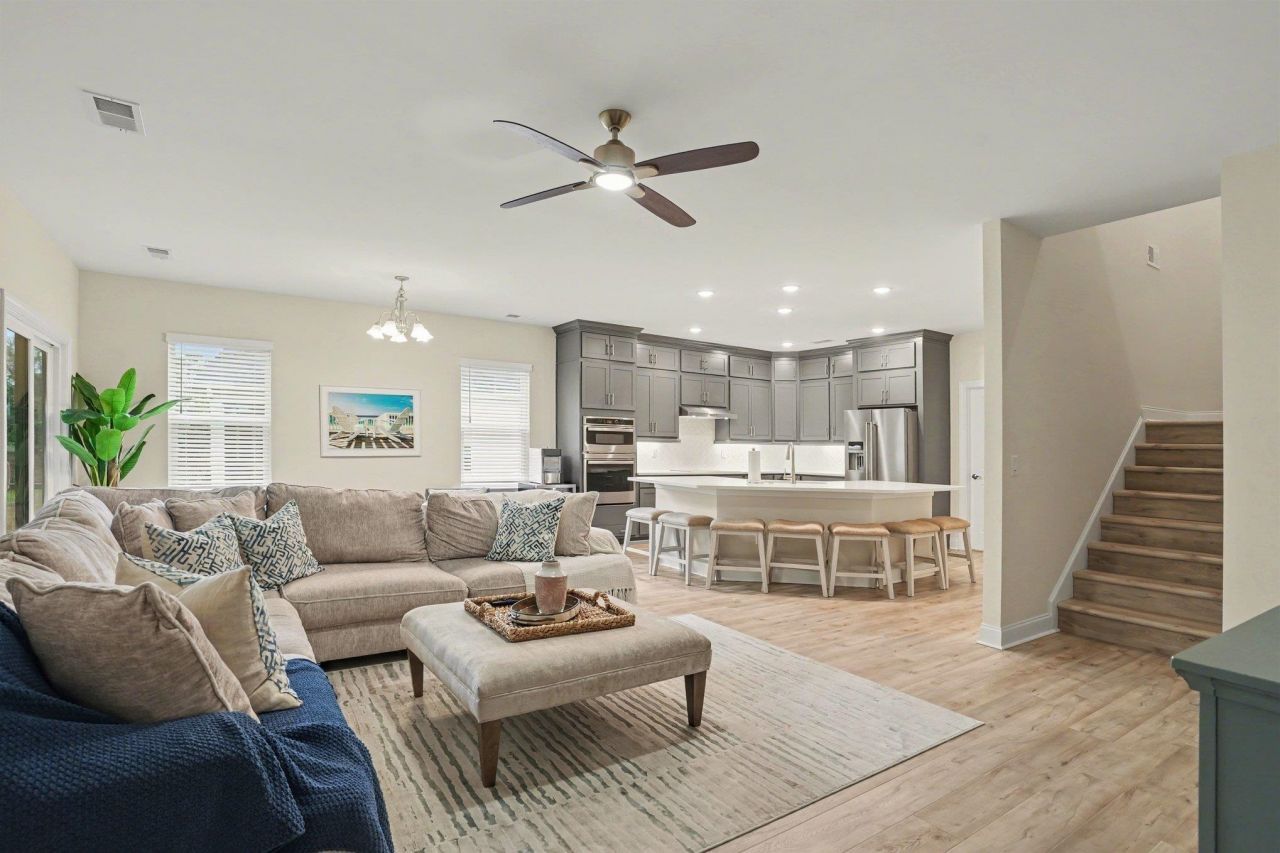 519 Beckham Ct.  Photo 8