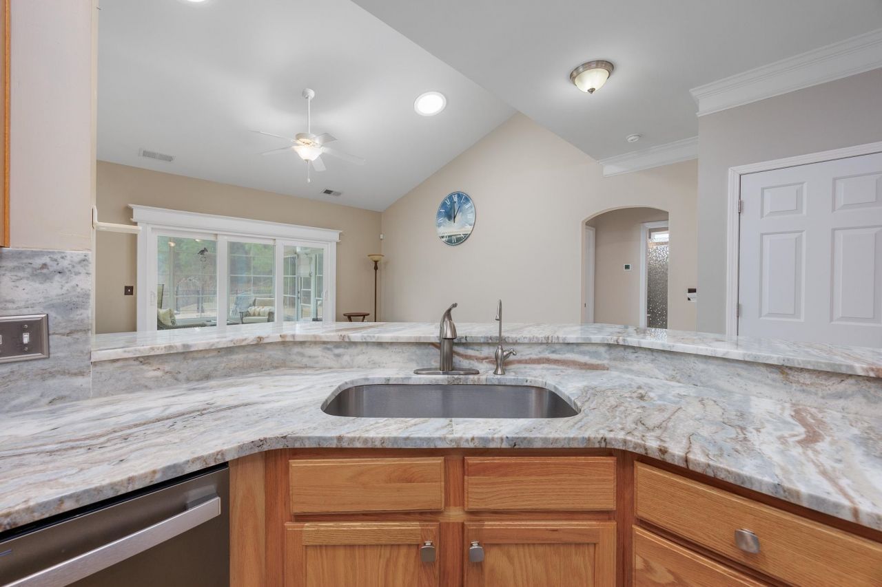 112 Barons Bluff Dr.  Photo 12